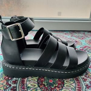 Wild Fable Black Sandal Size 8